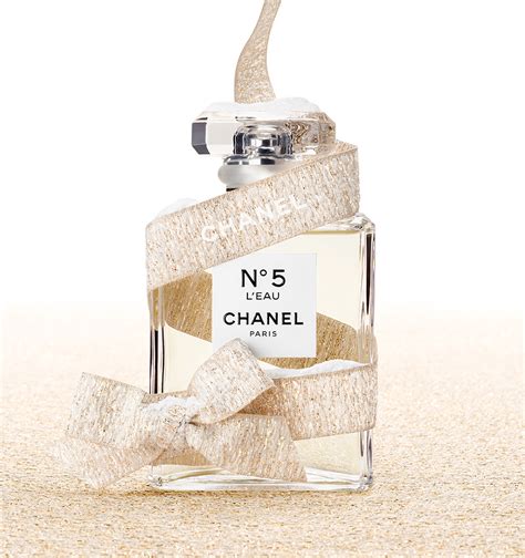 chanel no 5 l'eau notes|chanel no 5 l'eau boots.